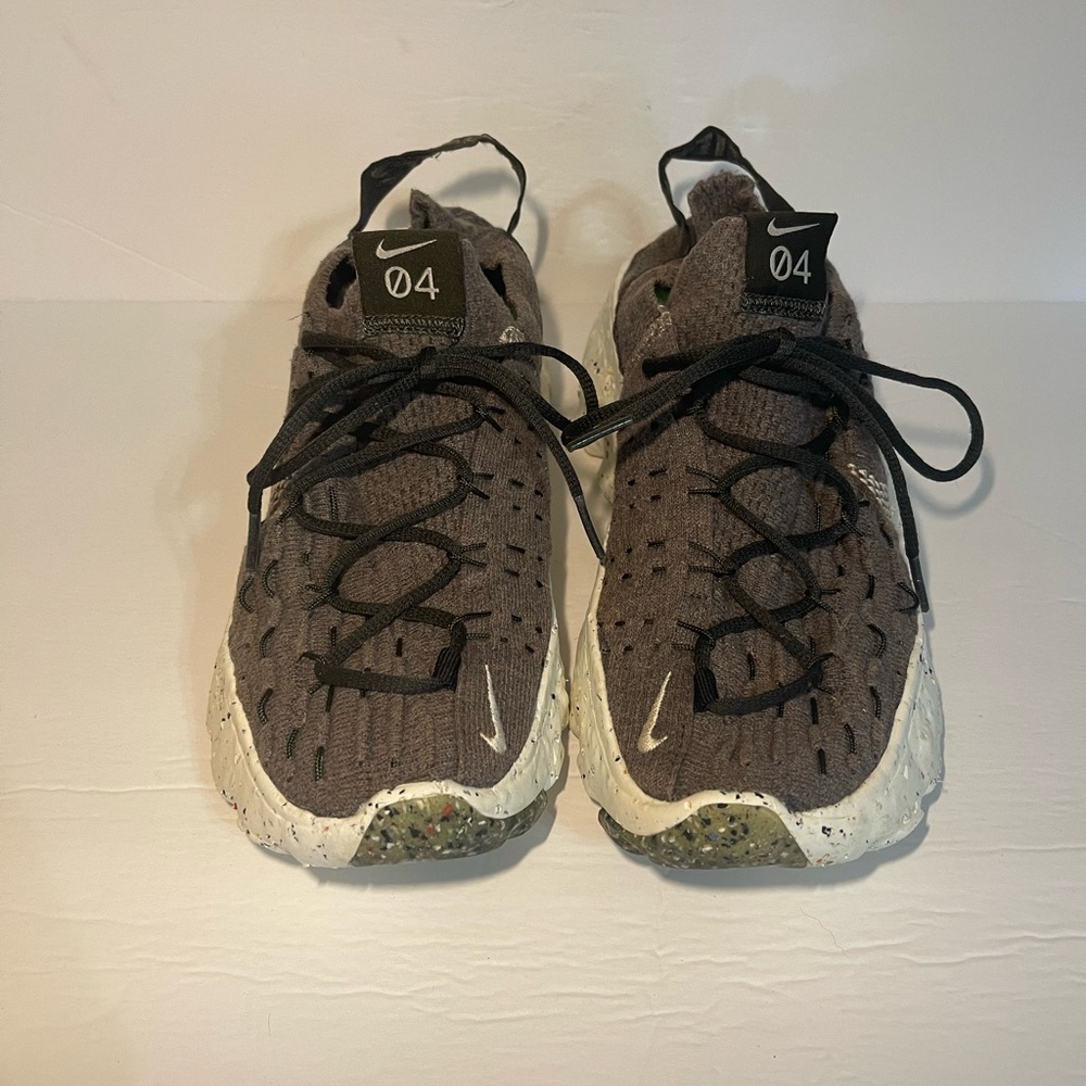 Nike Space Hippie 04 Running Shoes Cargo Khaki Womens Size 8.5 Mens 7.